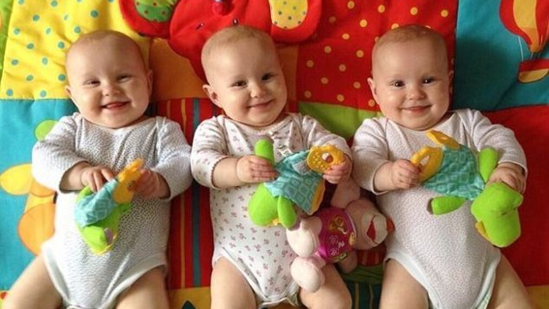 A túl egyforma ikrek