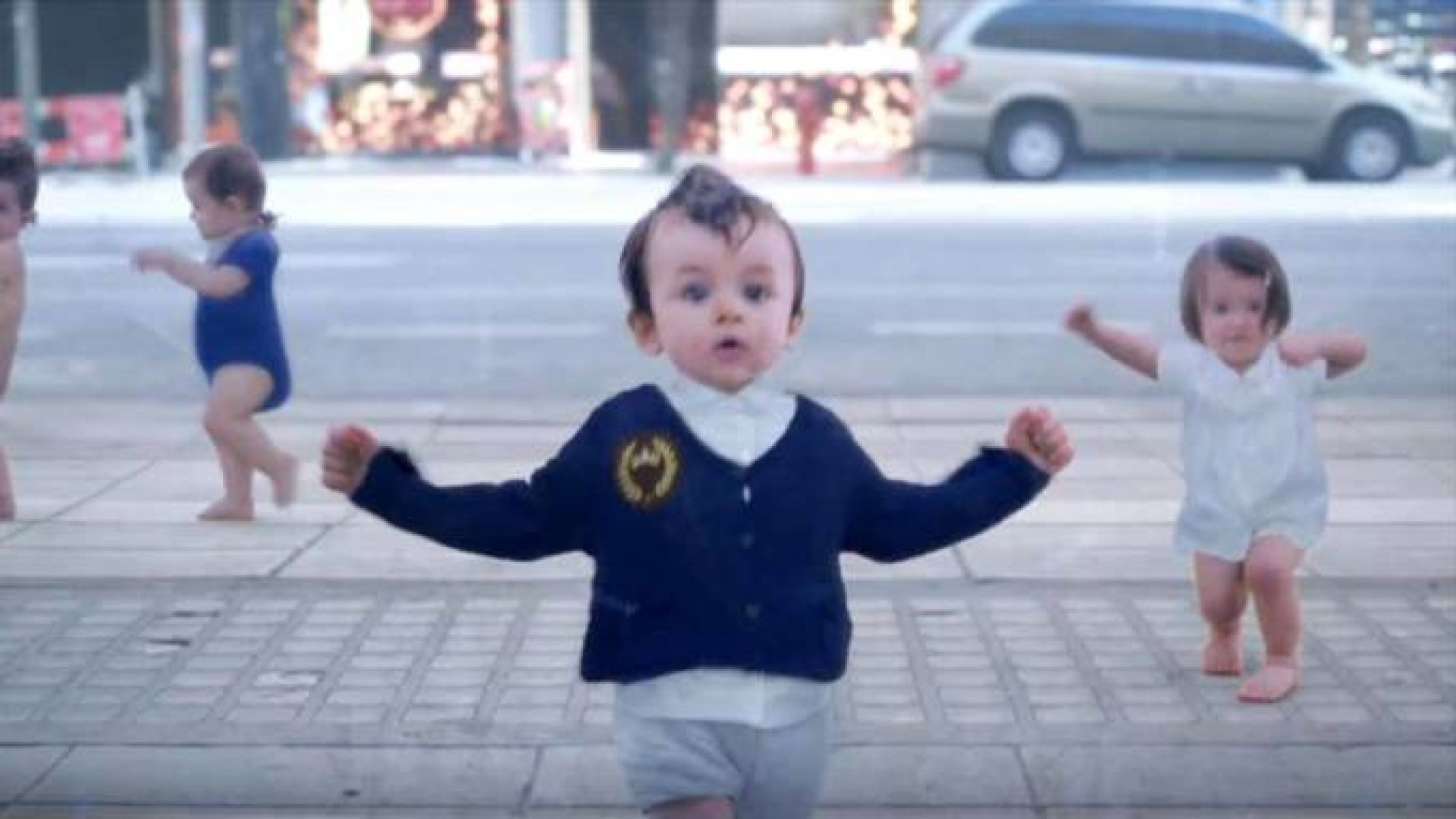 előbújik a gyermeki én