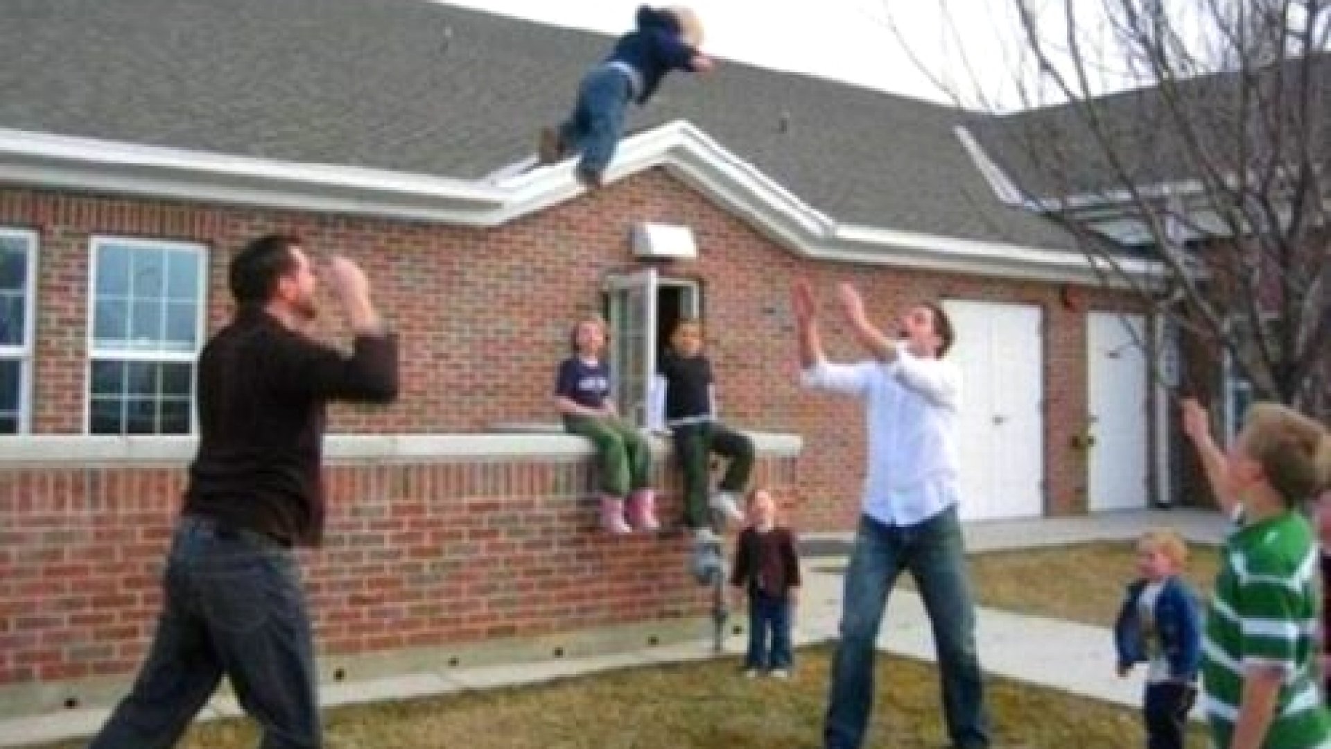 Szülők, akik még nem igazán jöttek bele a gyereknevelésbe… :D