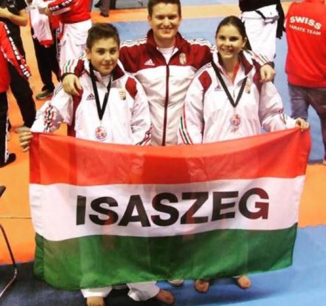 Európa-bajnokság - isaszegi bronzérmek Két bronzérem az Eb-ről karatéban