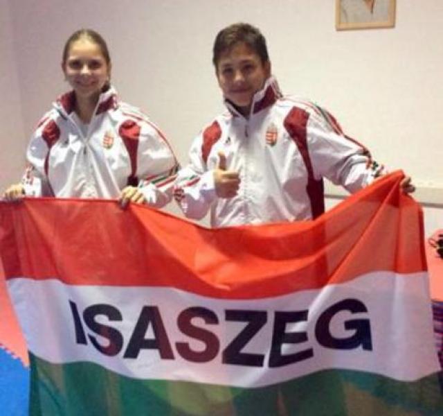 Európa-bajnokság - isaszegi bronzérmek Két bronzérem az Eb-ről karatéban