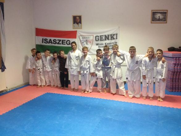 Európa-bajnokság - isaszegi bronzérmek Két bronzérem az Eb-ről karatéban