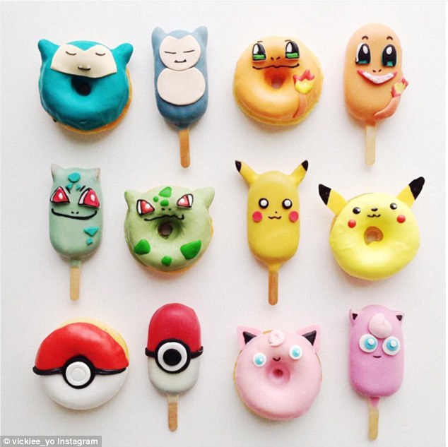 Pokemon őrület a gyorséttermekben! Furcsa hamburgerek limitált kiadásban! Te megennéd őket?